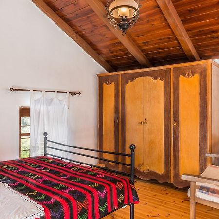 Traditional House Alikampos Экстерьер фото